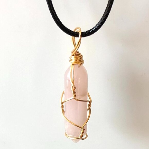 Rose Quartz Natural Gemstone Hexagonal Point Gold Wire Wrapped Pendant - Picture 3 of 3